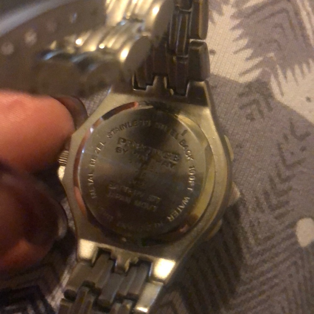 Watch - Picture 2 of 3